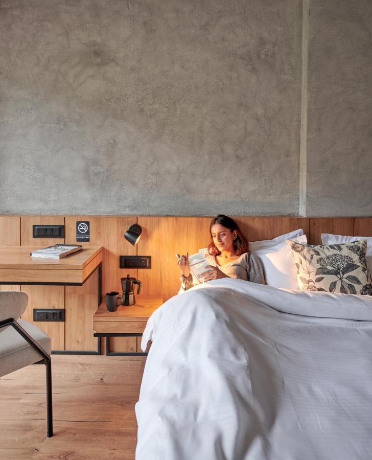 Warehouse X Poshtel Hotel Manali  Ngoại thất bức ảnh